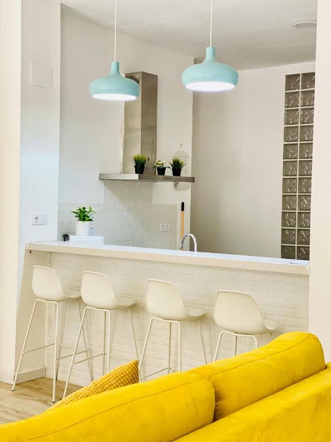 Flamenca Triana - Apartamento Wifi Con 2 Dormitorios 2 Sofas Camas 2 Banos Seville Exterior photo